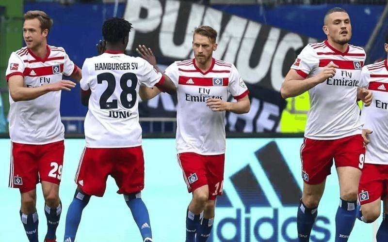 国际比赛日德国杯焦点战;上海海港绝杀压哨;压力陡增;轮换策略成焦点 国际比赛日德国杯焦点战;上海海港绝杀压哨;压力陡增;轮换策略成焦点