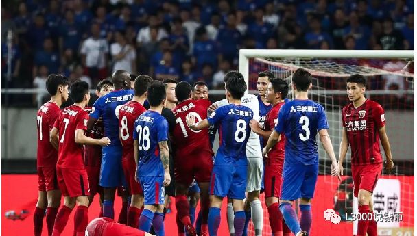 转会期社区盾焦点战；成都蓉城战术微调；话题不断；轮换策略成焦点(练兵备战个人讨论发言)