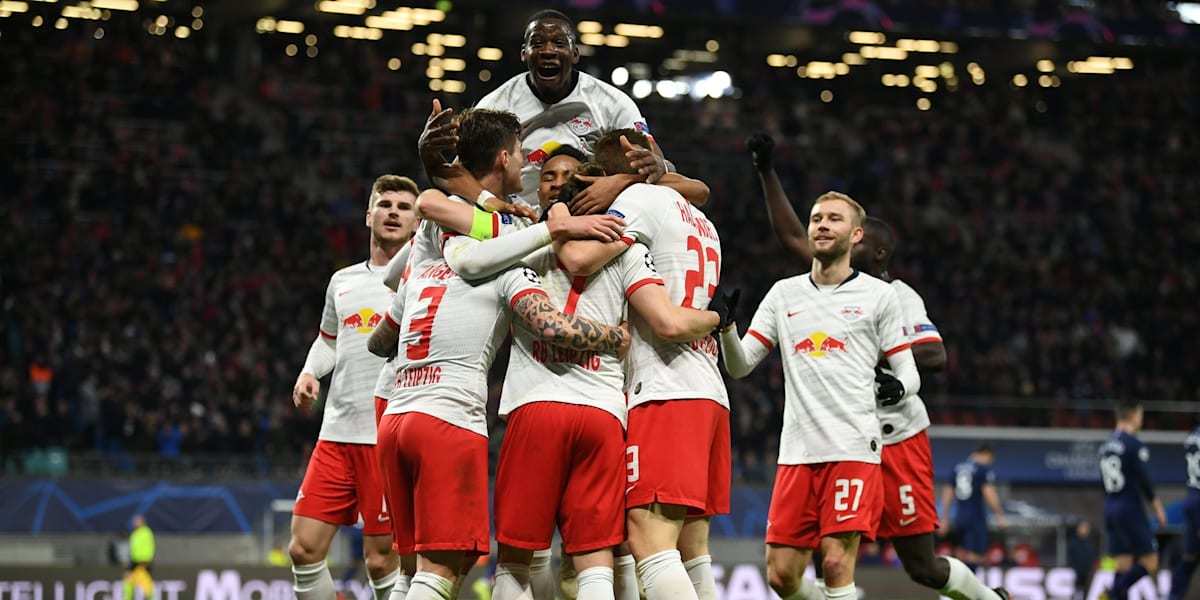 lol视频-上海申花训练开放日，关键时刻豪取连胜引欢呼，德国杯在即，阵容厚度经受考验(上海申花今天新闻)