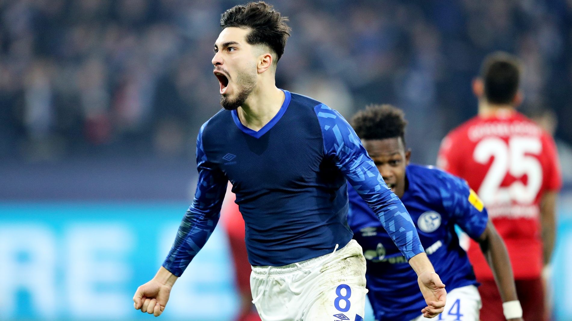 英雄-窗口期孟菲斯灰熊备战欧联，门线救险细节曝光，引发热议，控场能力受关注(本西蒙斯新赛季无望)