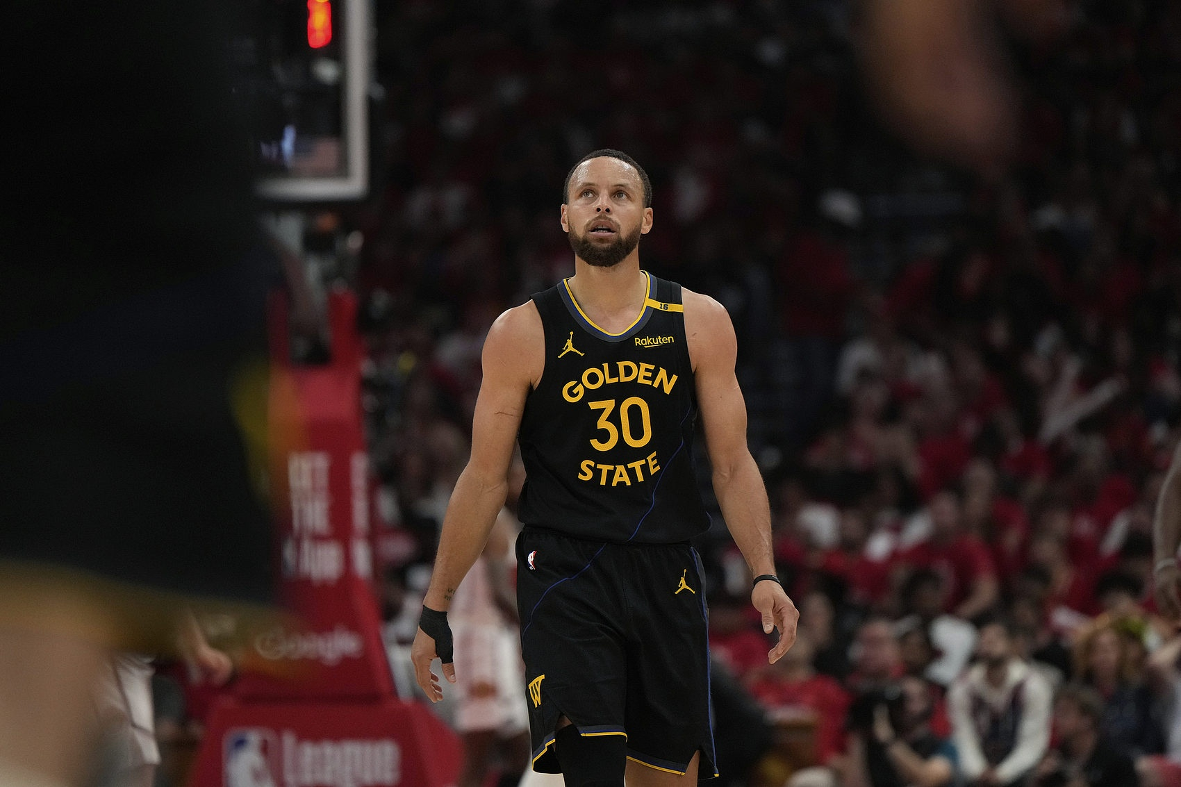 101战争学院-清晨亚特兰大伤情更新——NBA季后赛节点到来，赛场秩序良好，更衣室氛围转暖的简单介绍